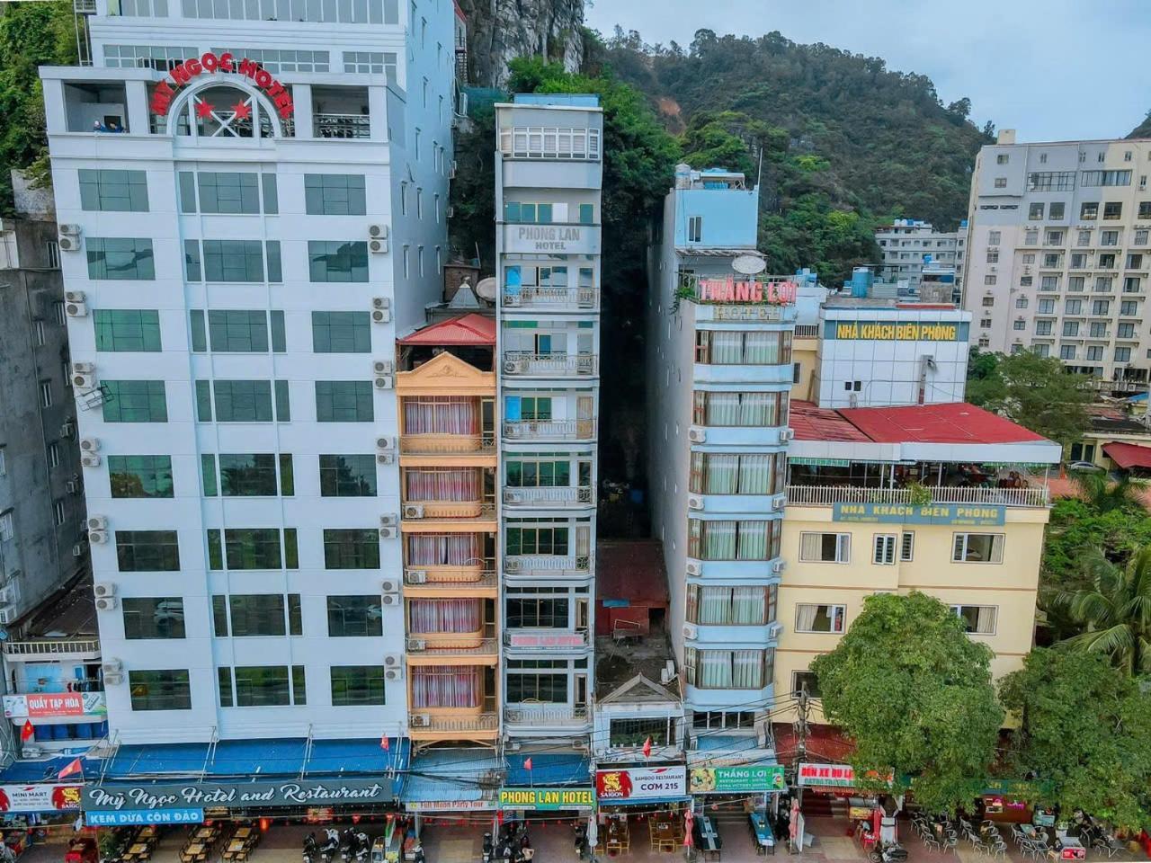 Hotel Private Balcony *