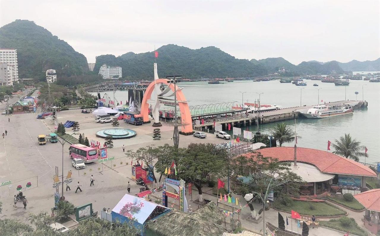 Private Balcony Hotel Dong Khe Sau