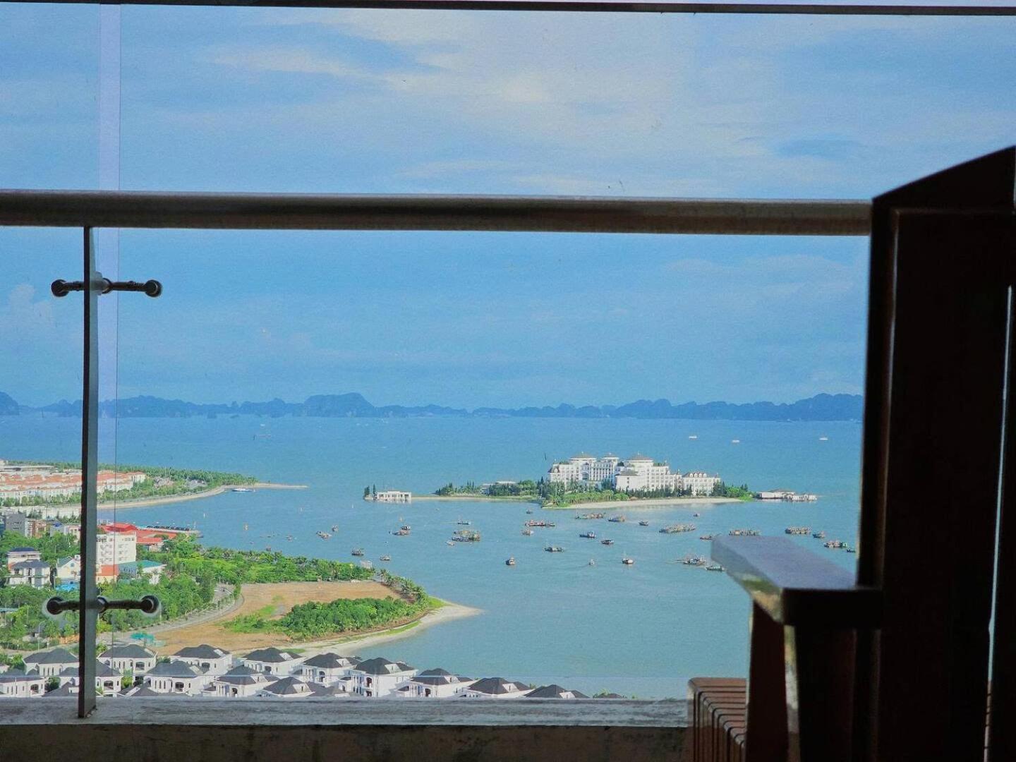 Bay View Halong Panoramic Bay View Luxury Ha Long