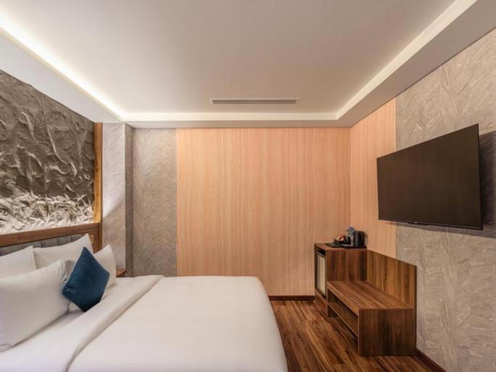 Sophia TP. Hồ Chí Minh