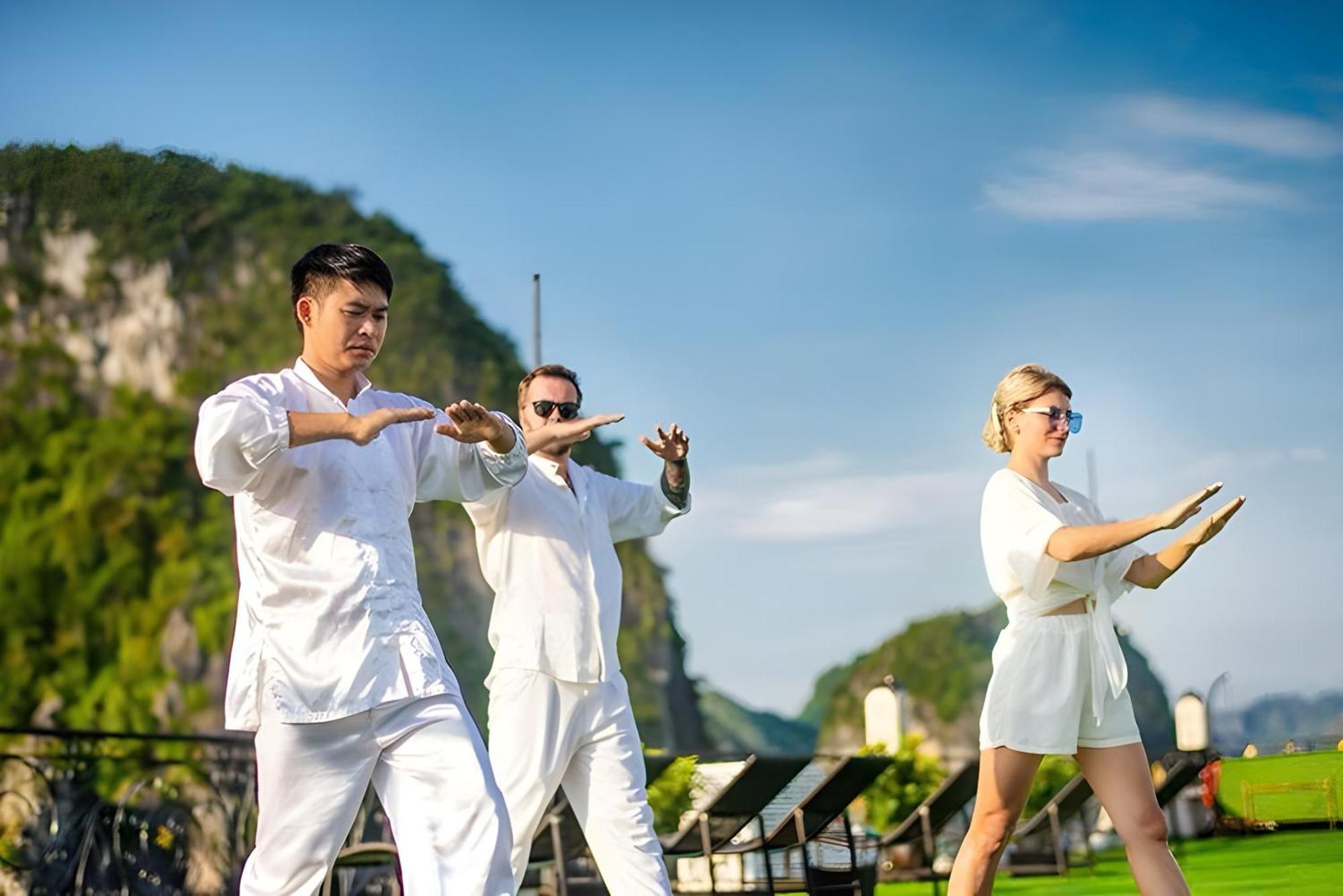 Verdure Lotus Grandeur Cruise 5* Ha Long