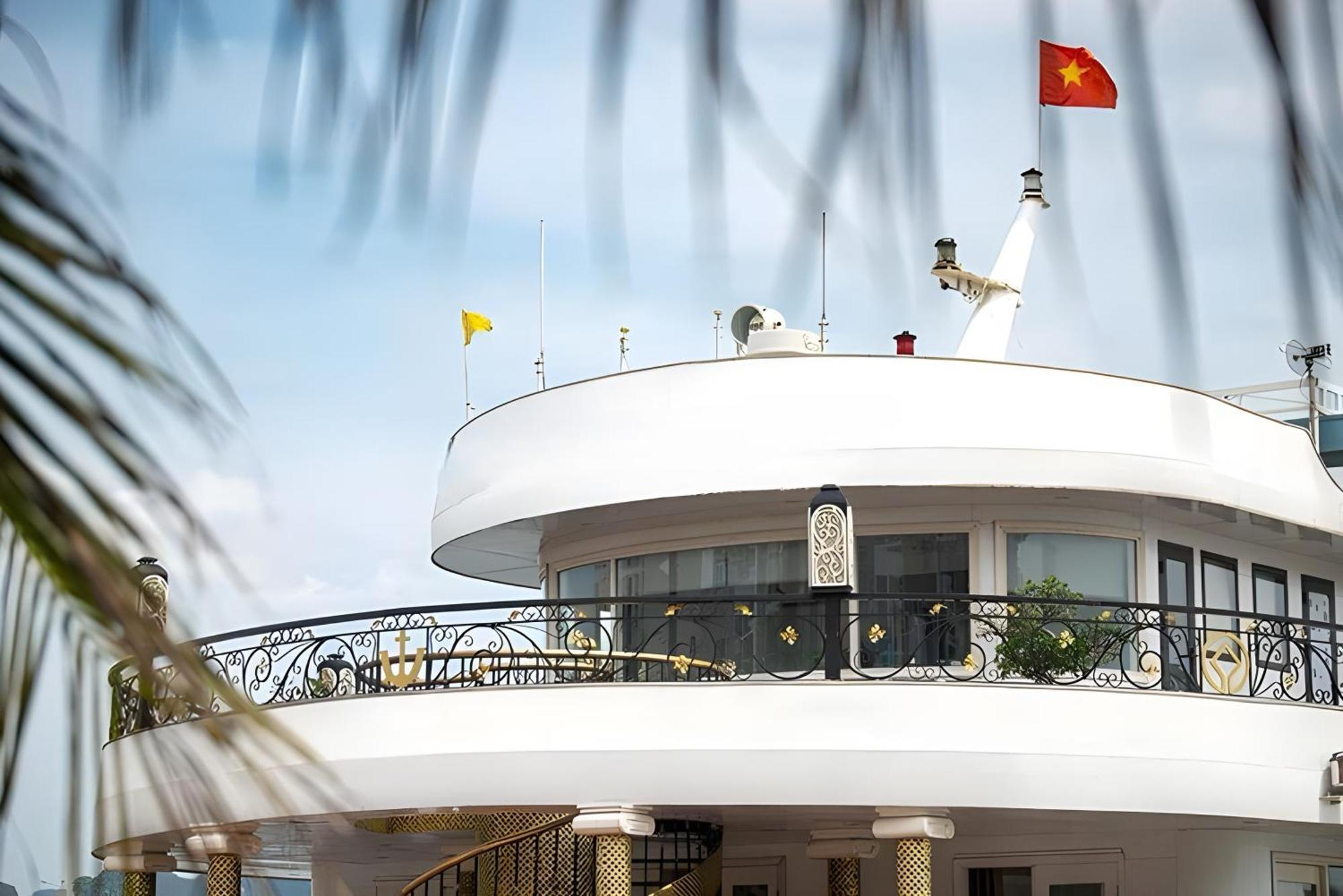 Verdure Lotus Grandeur Cruise Ha Long
