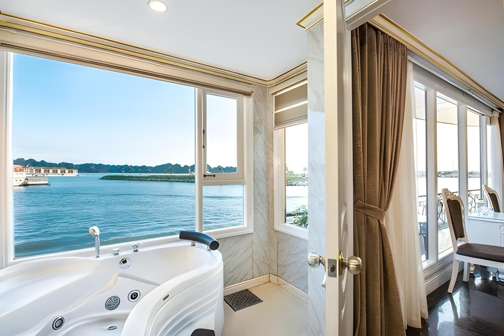 Verdure Lotus Grandeur Cruise 5*
