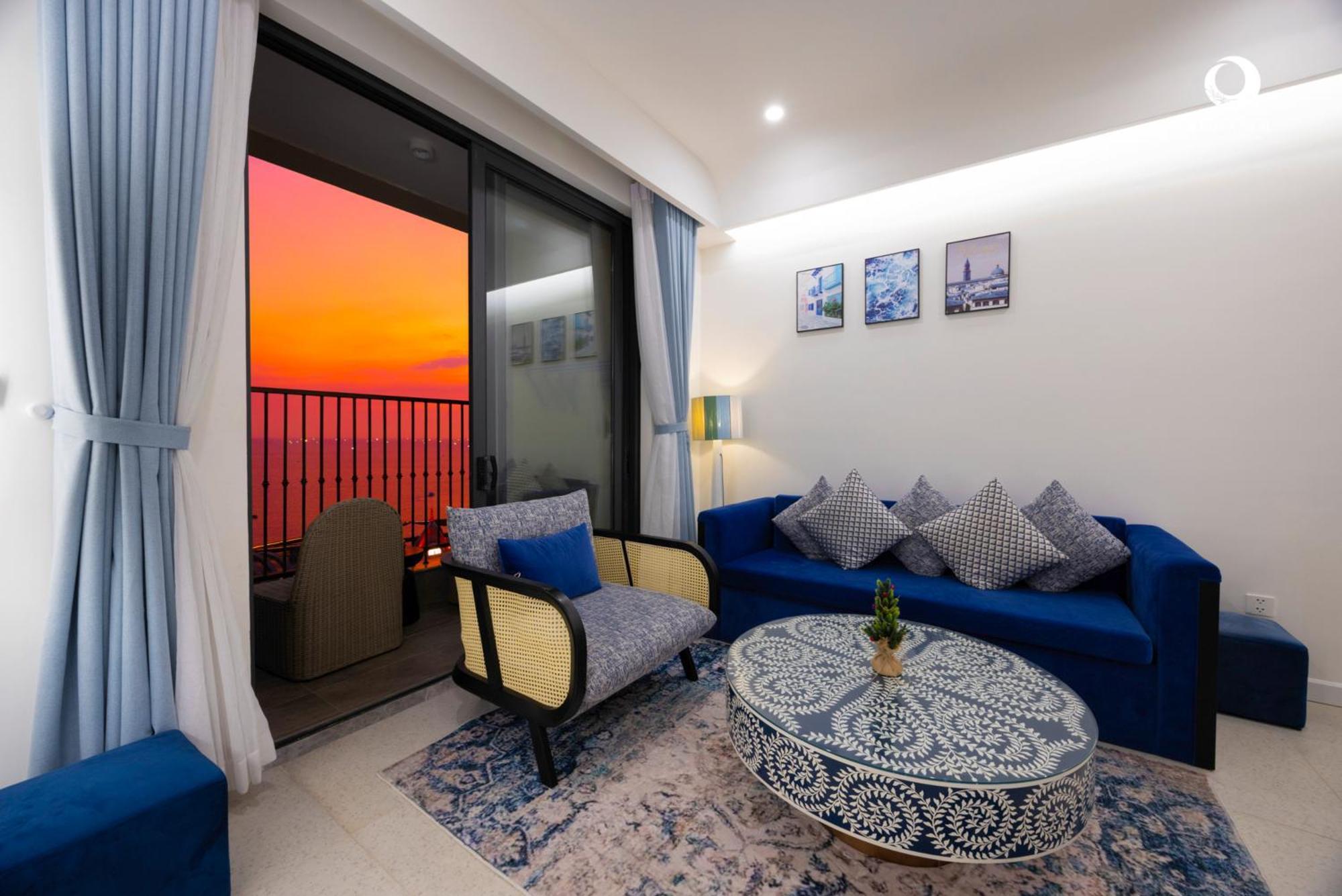 Aparthotel Hillside Ocean Balcony Firework Delight
