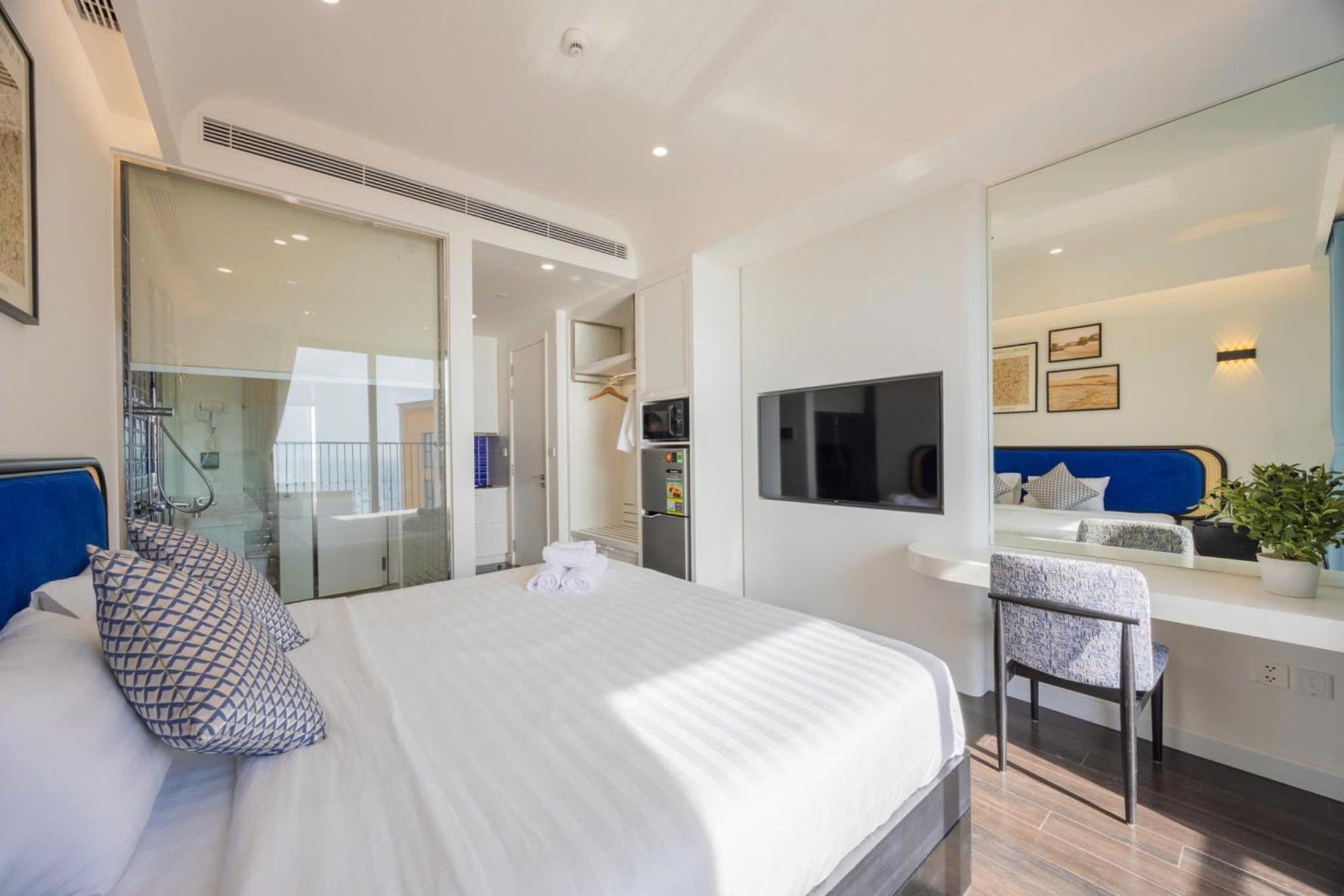 Hillside Ocean Balcony Firework Delight Aparthotel *