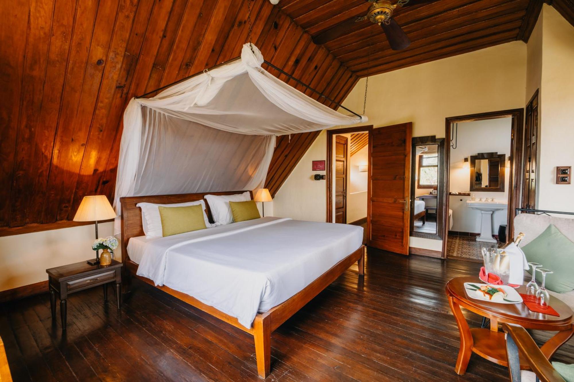 Ana Mandara & Da Lat