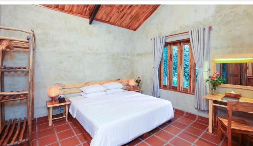 Valley Village Khu nghỉ mát 3*