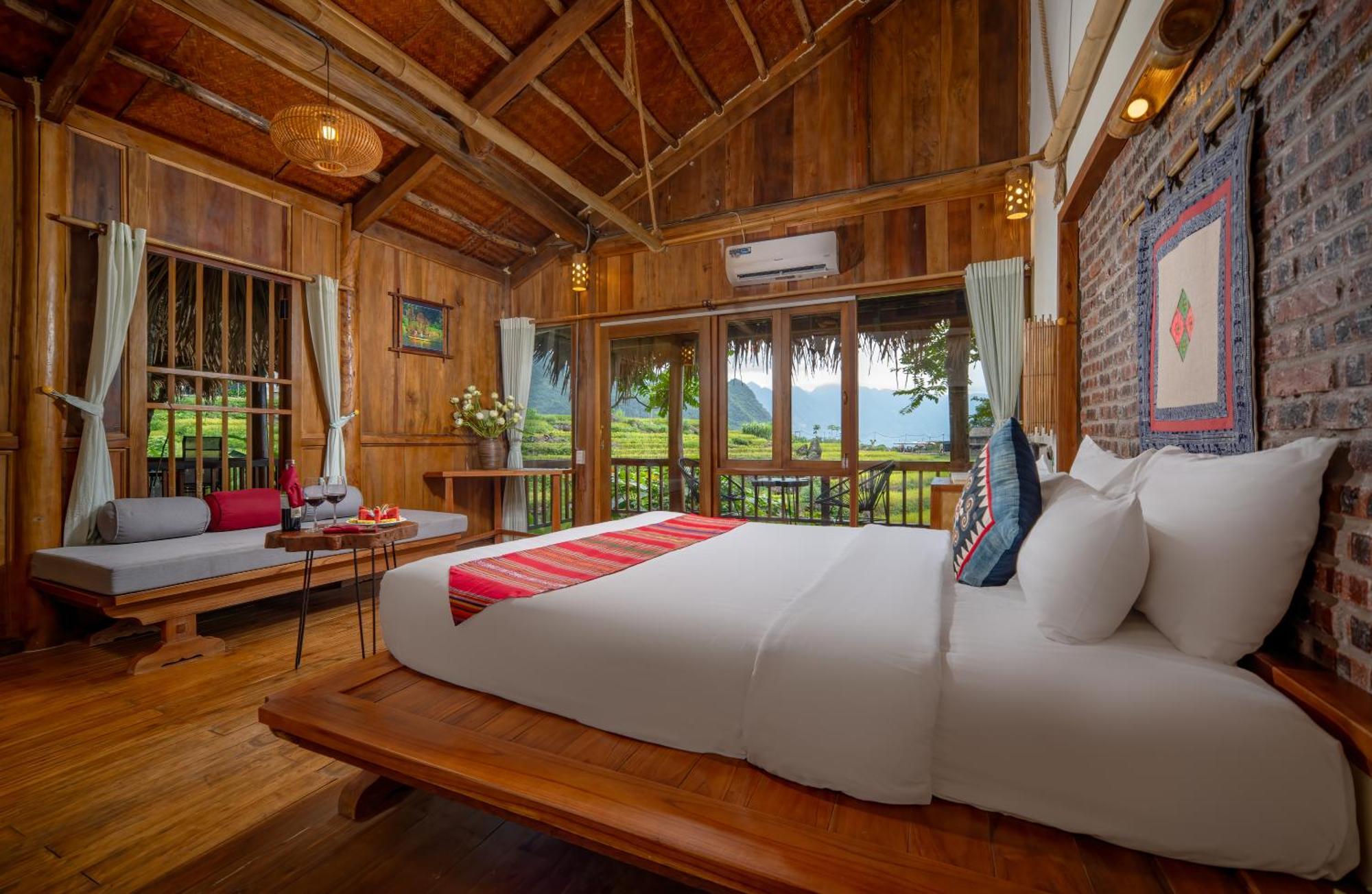 Puluong Retreat