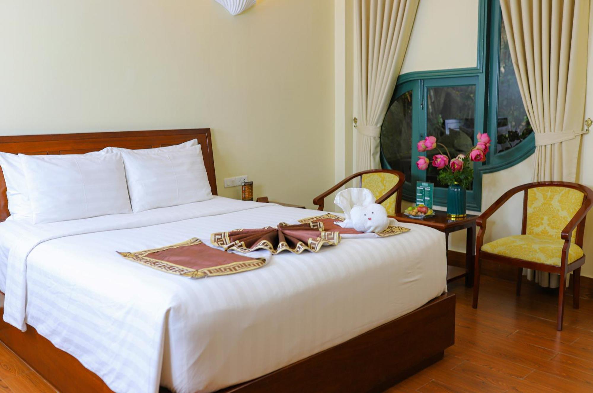 Phuong Nam Resort 3*