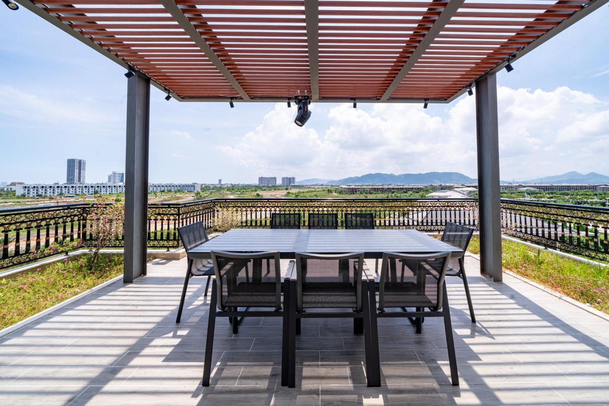 Cami Riverside Khách sạn 4*