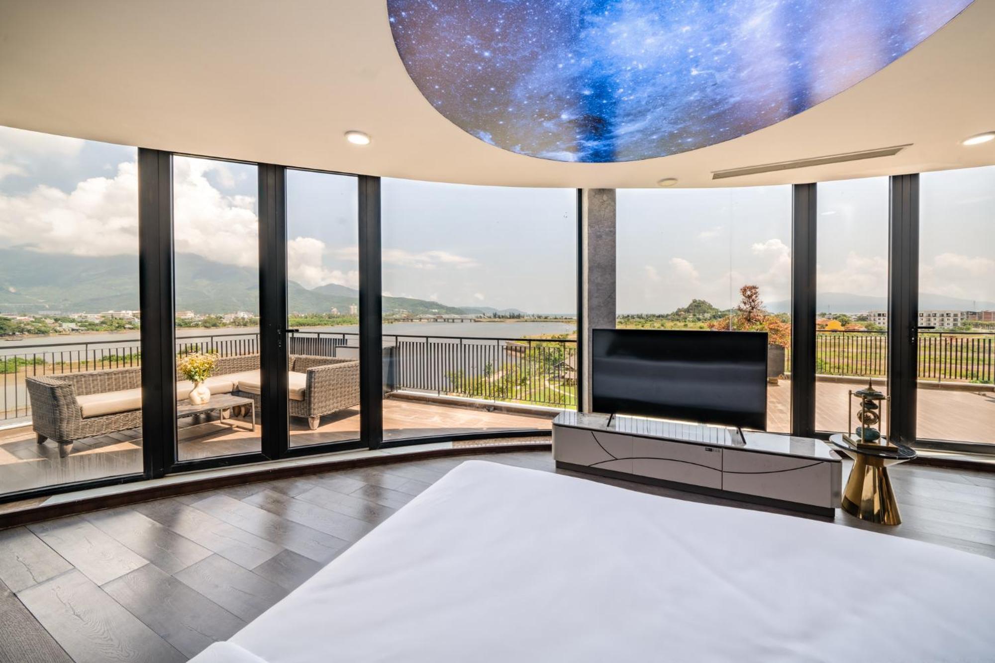 Cami Riverside Khách sạn 4*