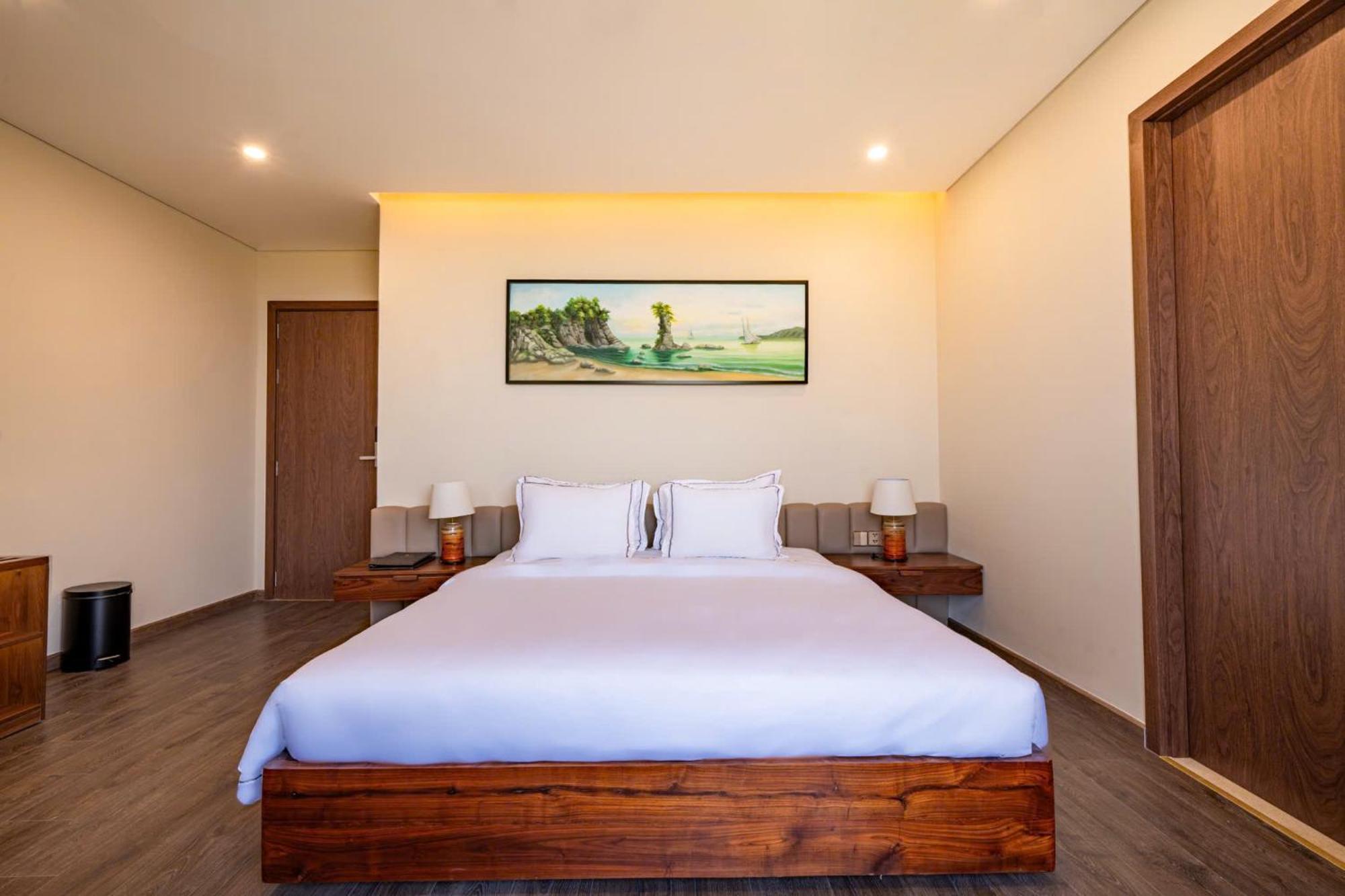 Cami Riverside Khách sạn 4*