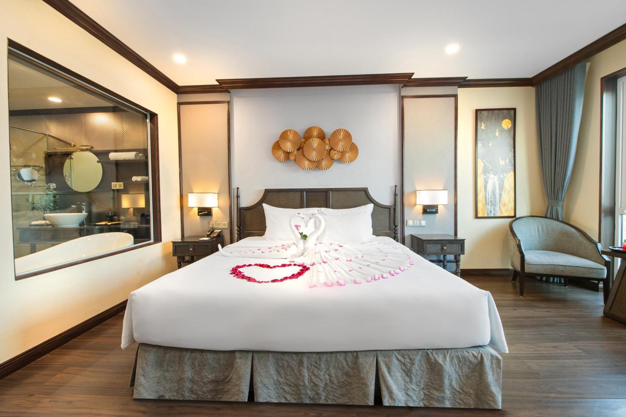 Legend Hotel 5*