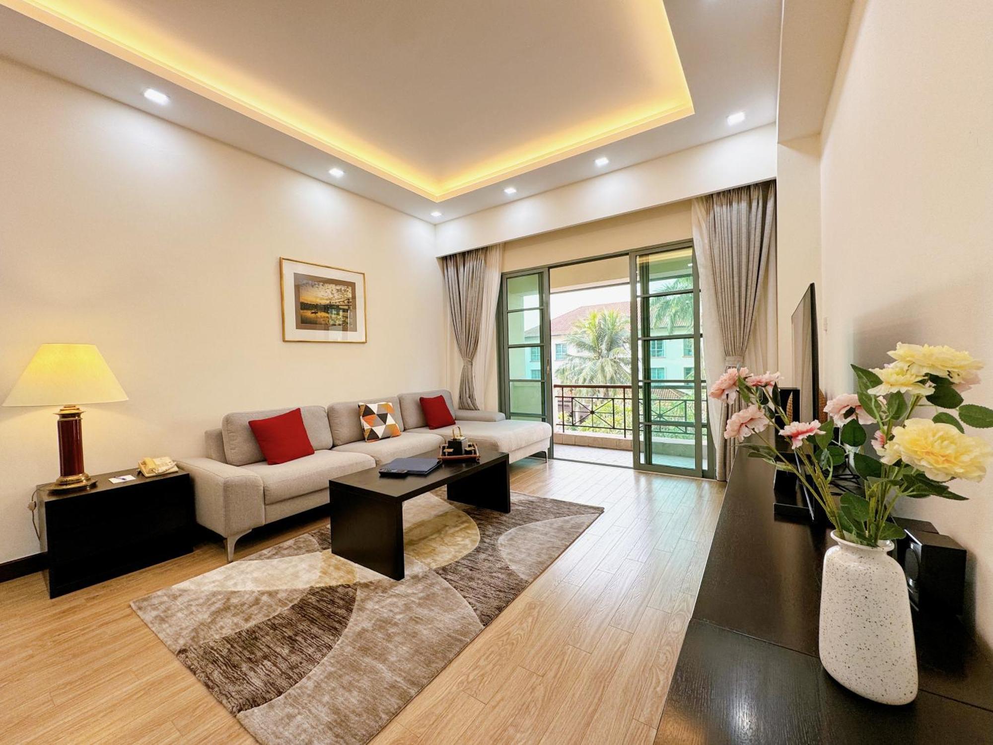 Apartment Diamond Westlake Hanoi