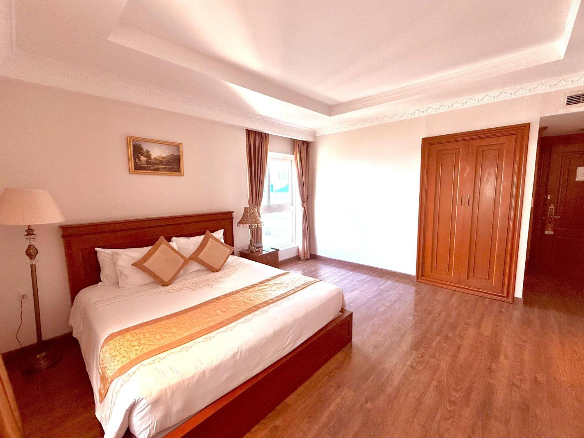 Khách sạn Palace Nha Trang