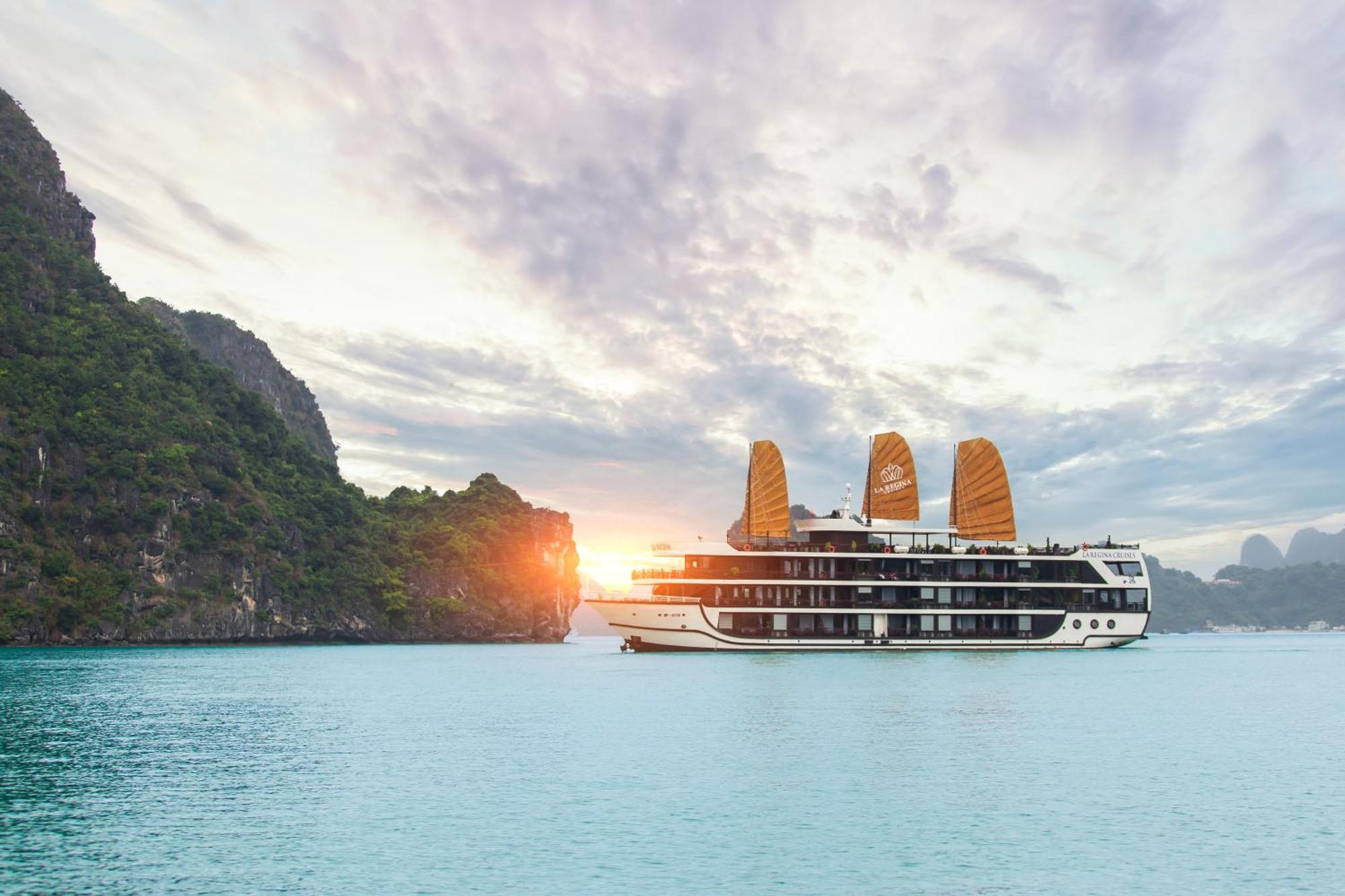 La Regina Legend Cruise  Ha Long