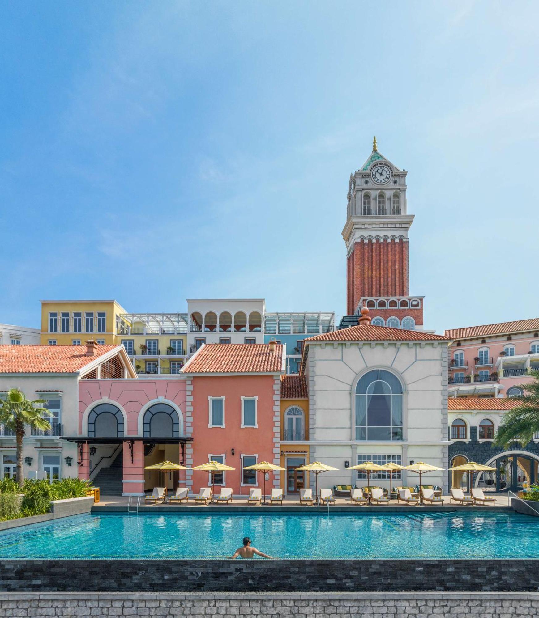 Khu nghỉ mát La Festa Phu Quoc, Curio Collection By Hilton 5*
