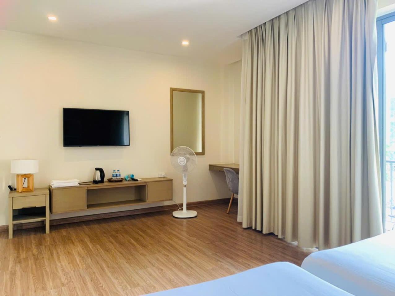 New Life Bai Chay Condotel Apartment