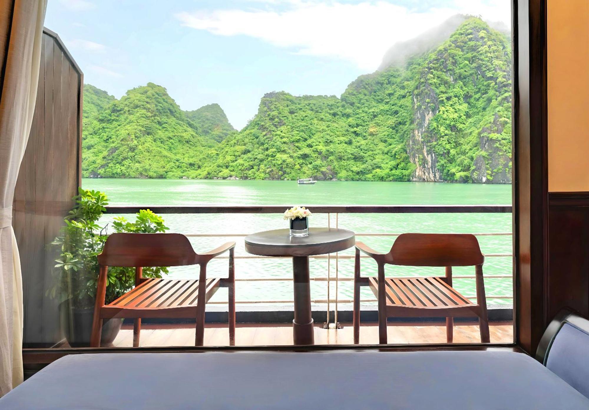 Amanda Luxury Cruise Lan Ha Bay 