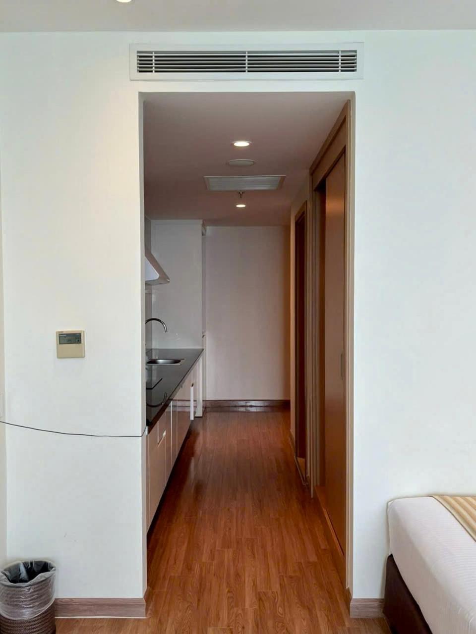 Apartment Holi Starcity *