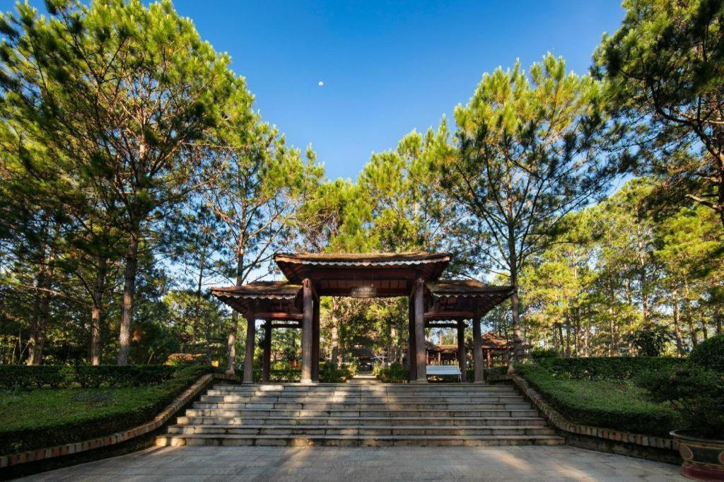Khu nghỉ mát Sam Tuyen Lam 4*