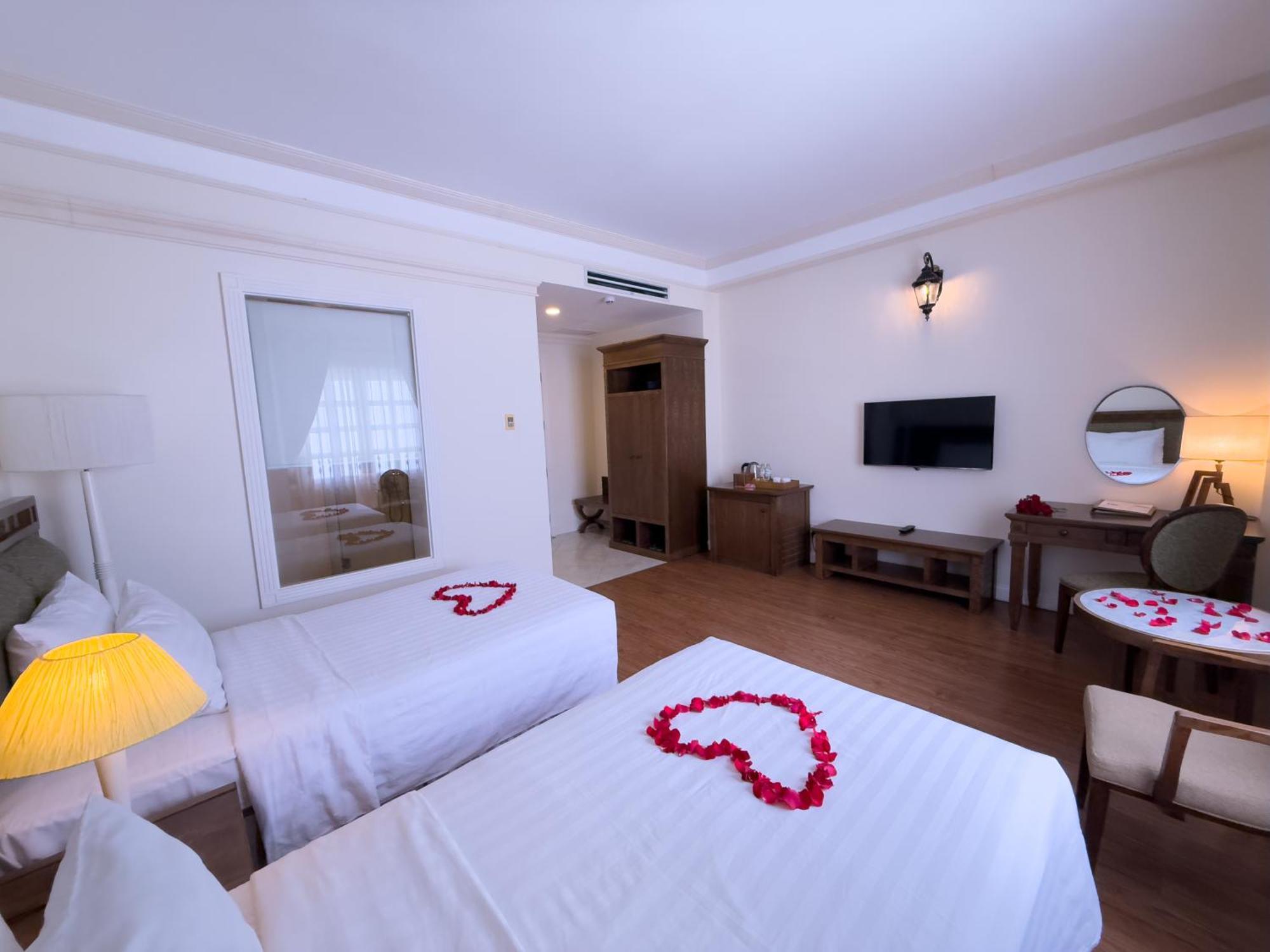 Phoenix Hotel
