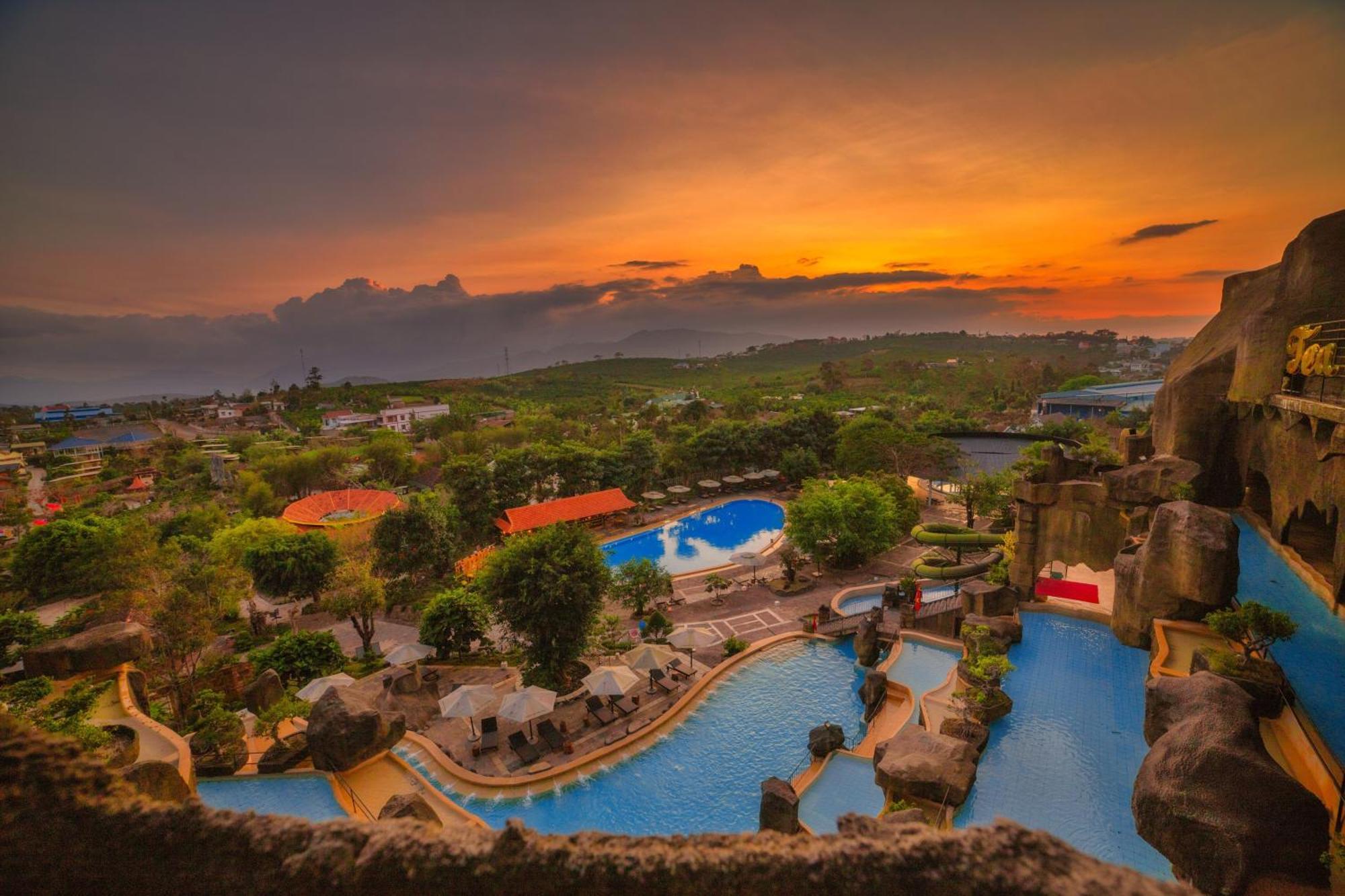 Tea Resort
