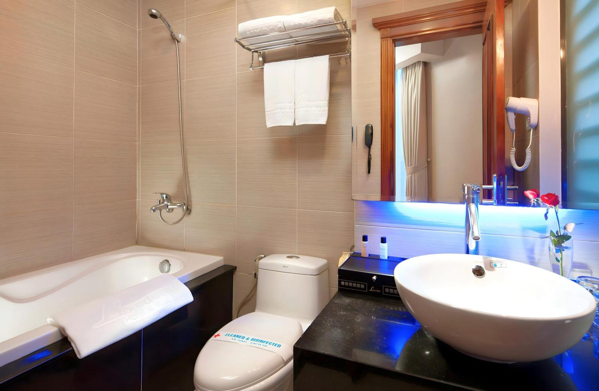 Luxeden Khách sạn Hà Nội