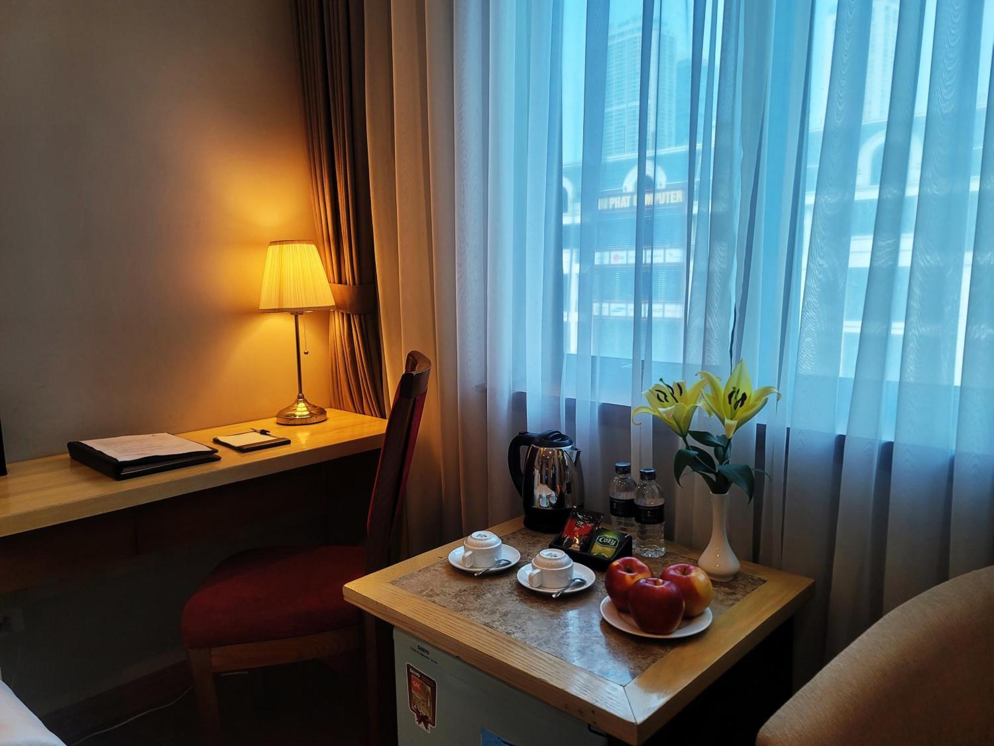 Khách sạn Luxeden Hà Nội