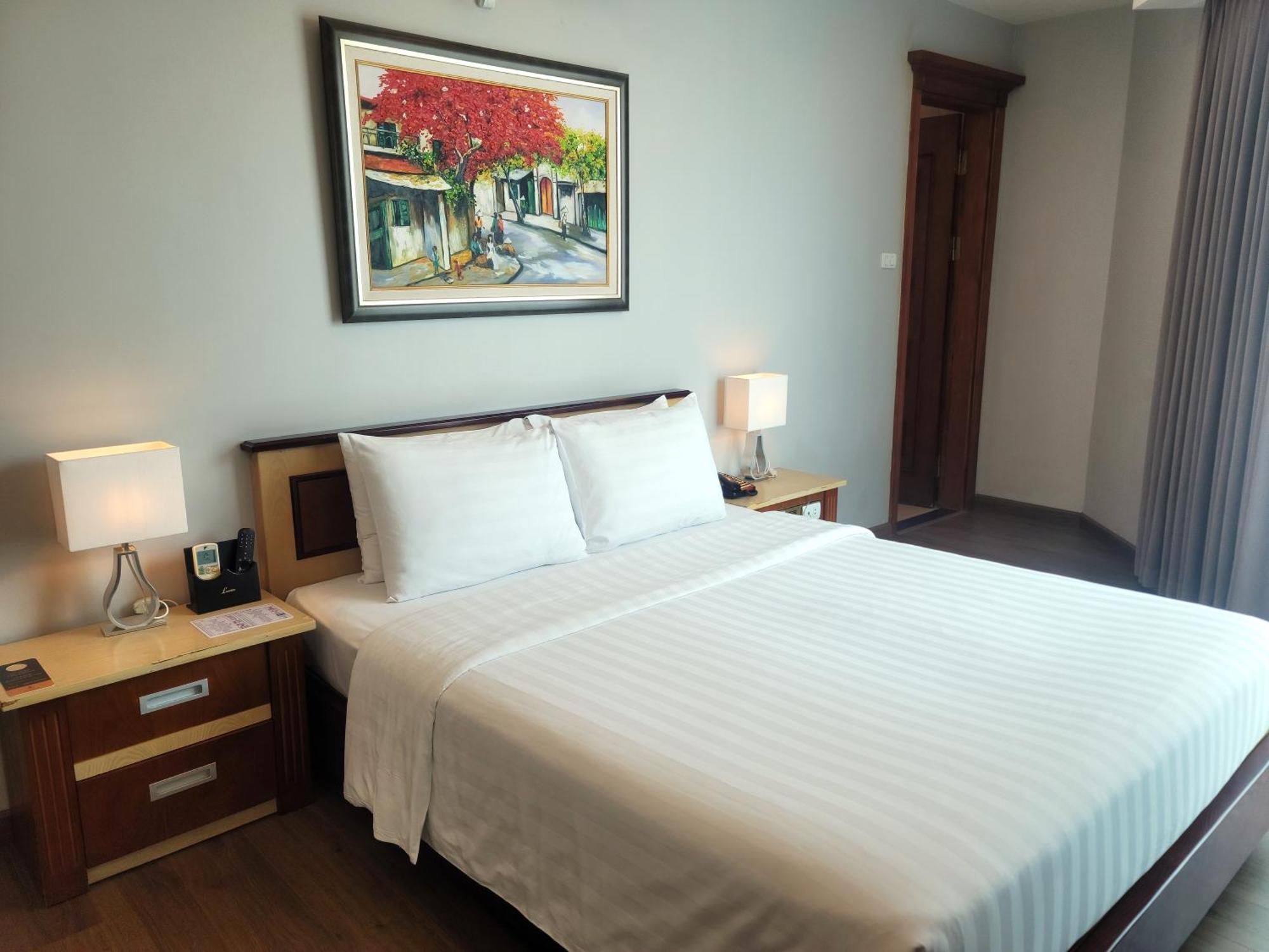 Luxeden 4* Hà Nội