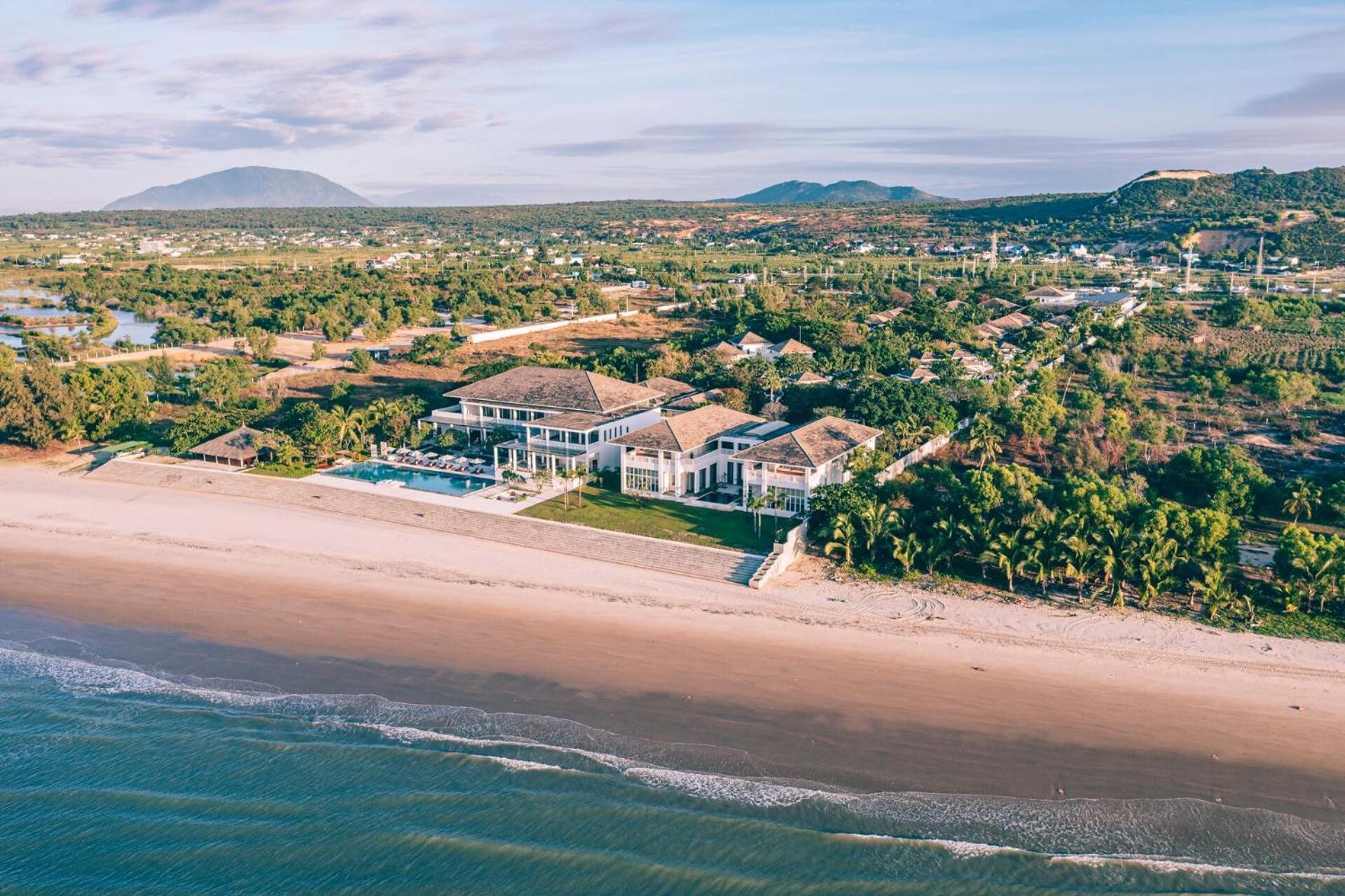 Azerai Bay