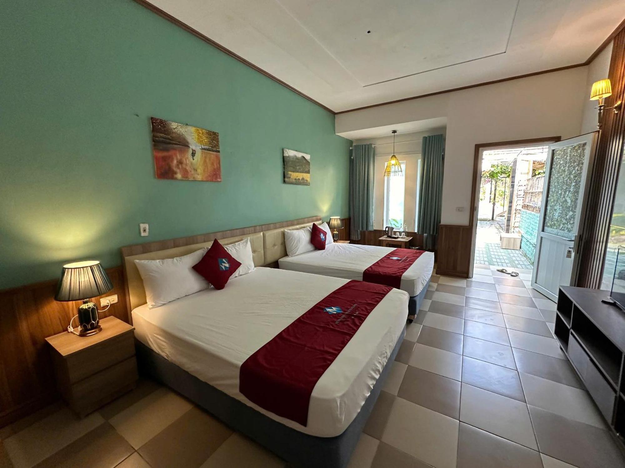 Minh Chau Resort