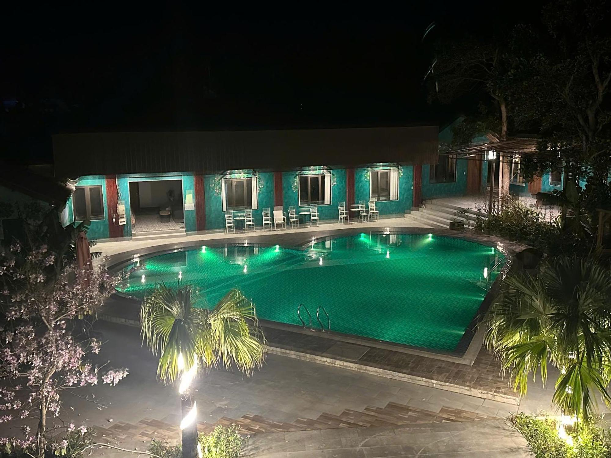 Resort Minh Chau 4*