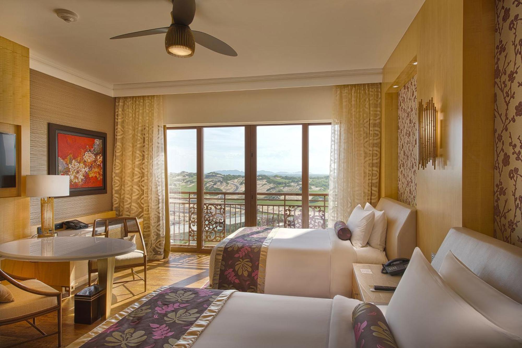 Intercontinental Grand 5* Hồ Tràm