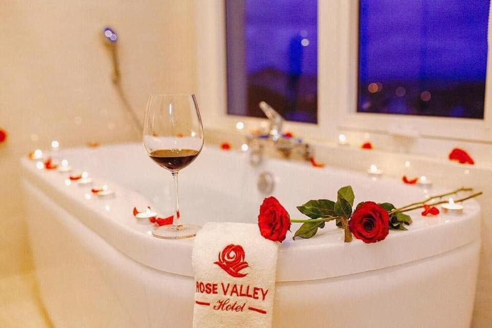 Rose Valley Vietnam Hotel 3*