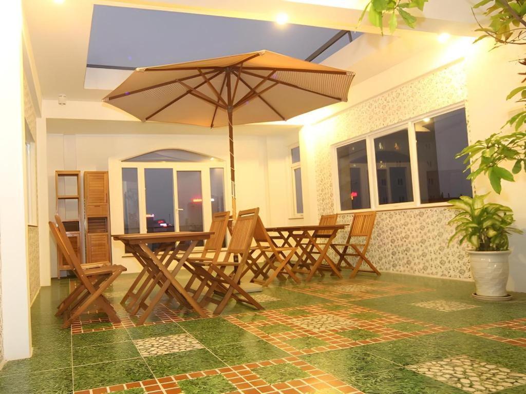 Omega Hotel 2*