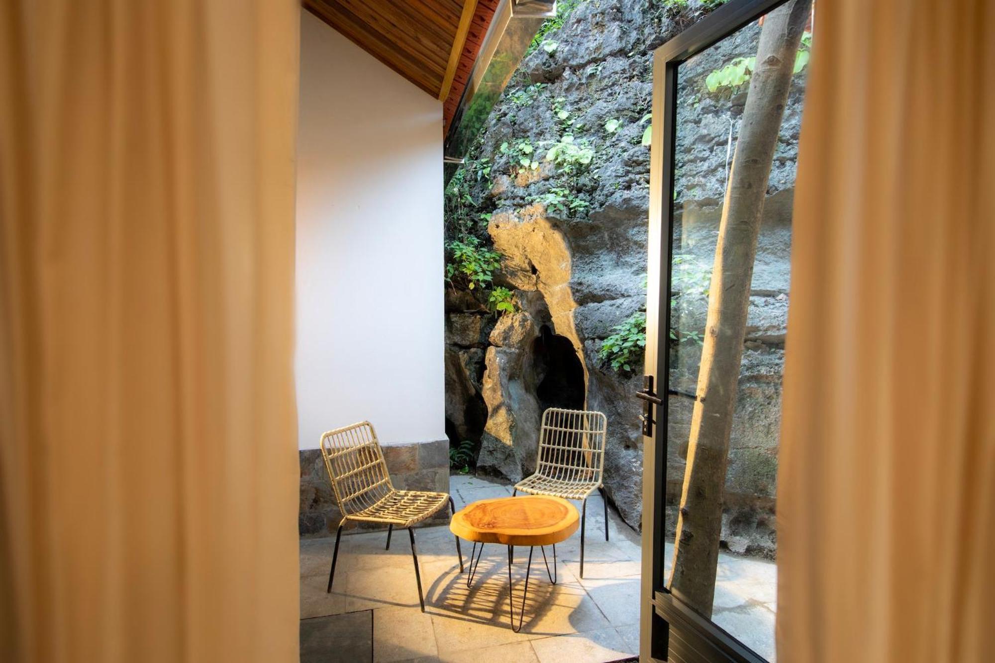Khách sạn Hang Mua 4*