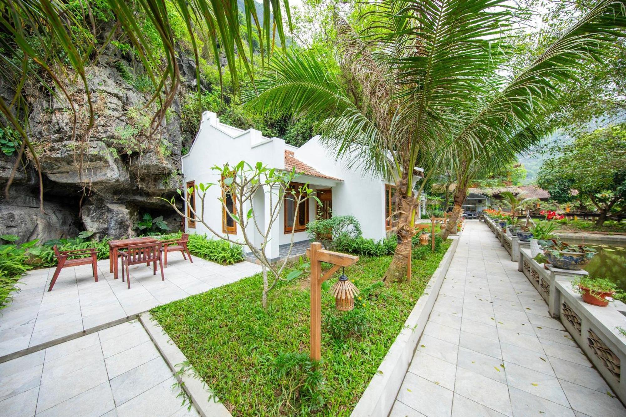 Khách sạn Hang Mua