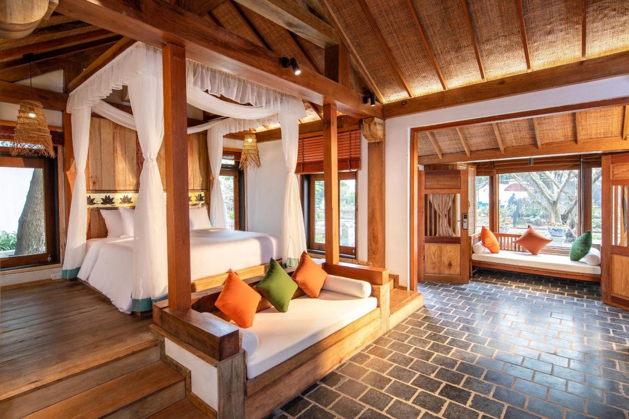 Khách sạn Hang Mua 4*