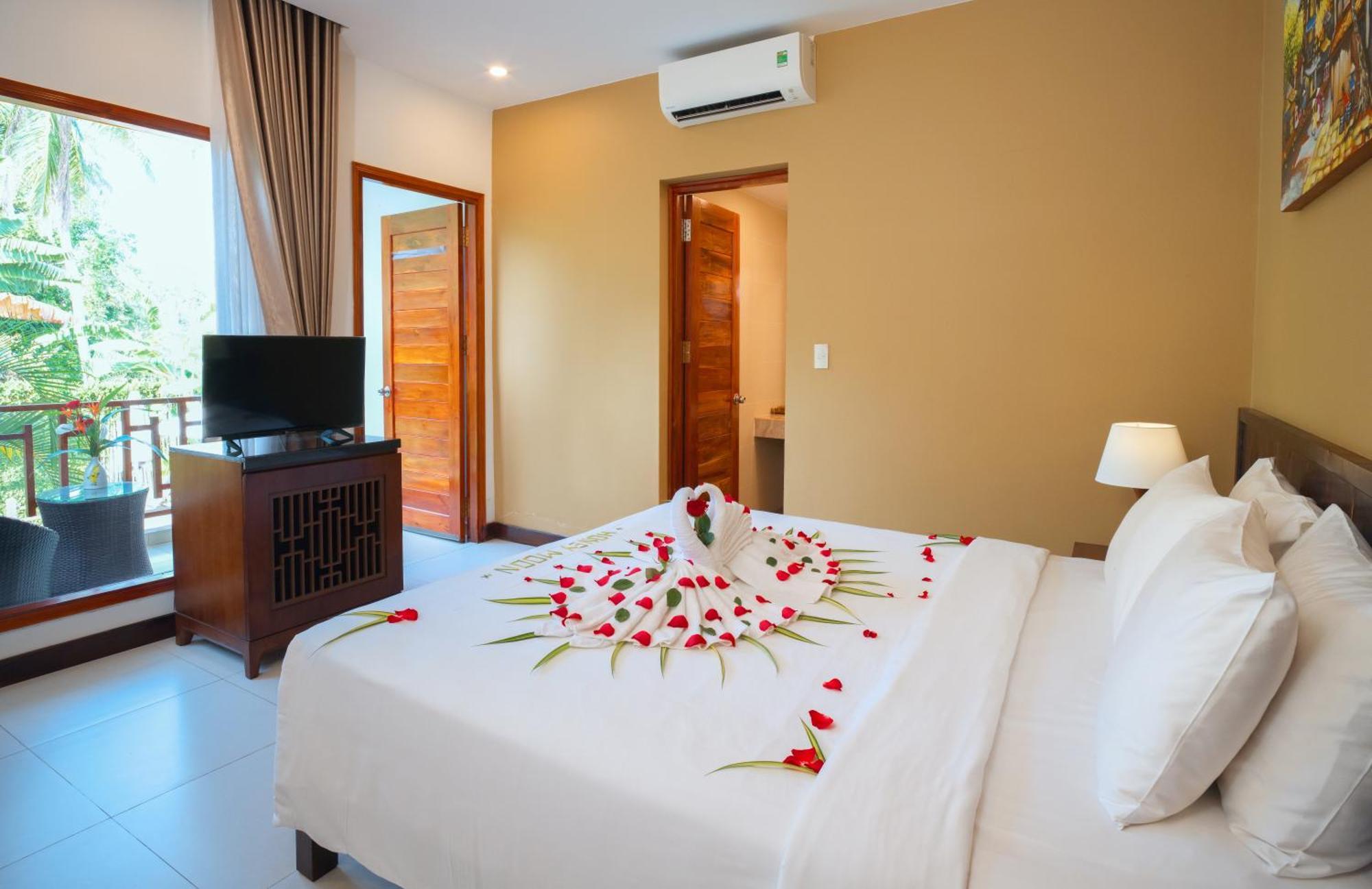 Resort Nadine & 4*