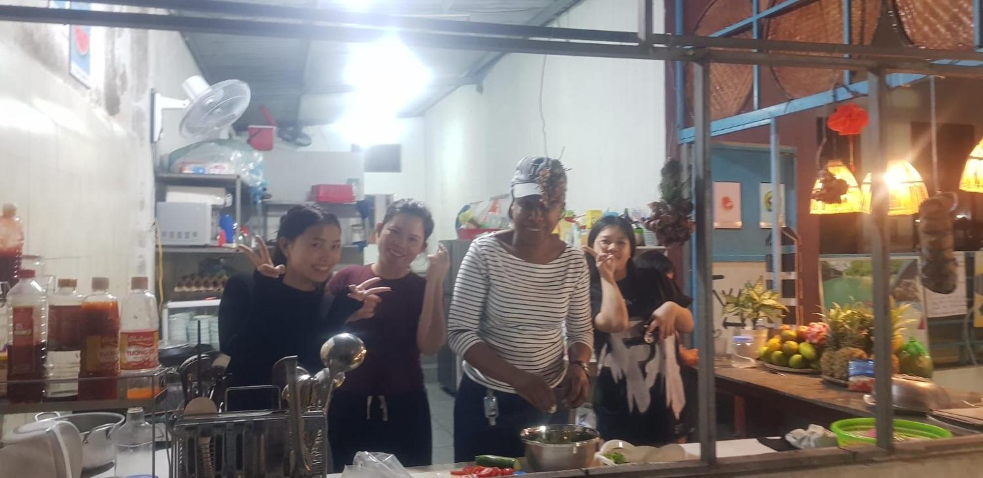 Homestay Funny Monkeys *