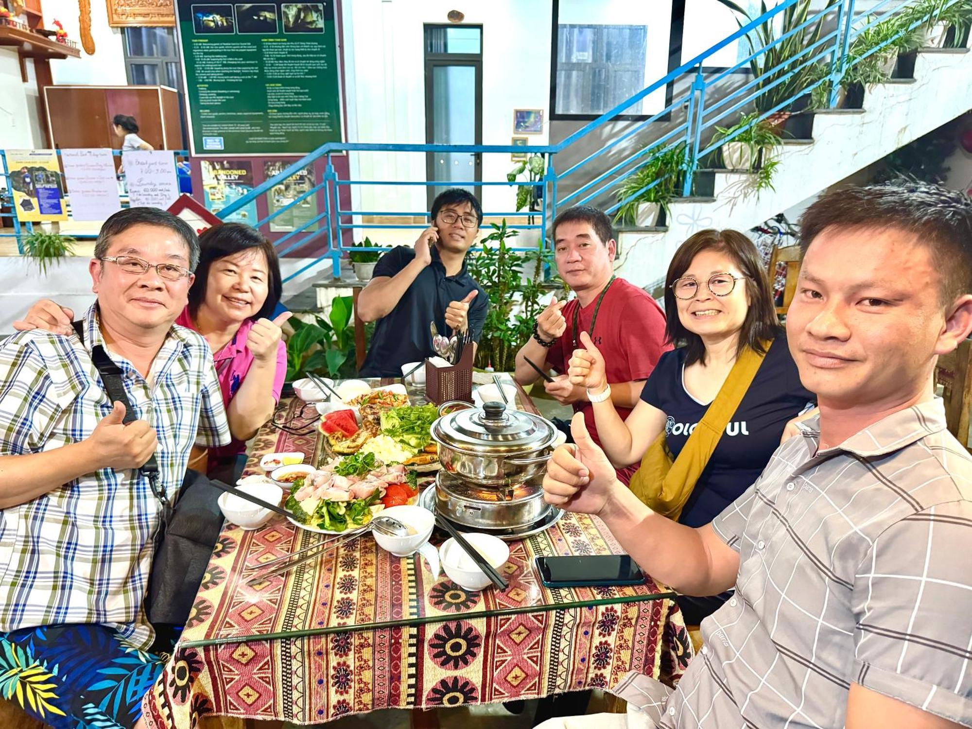Ở trọ Funny Monkeys *