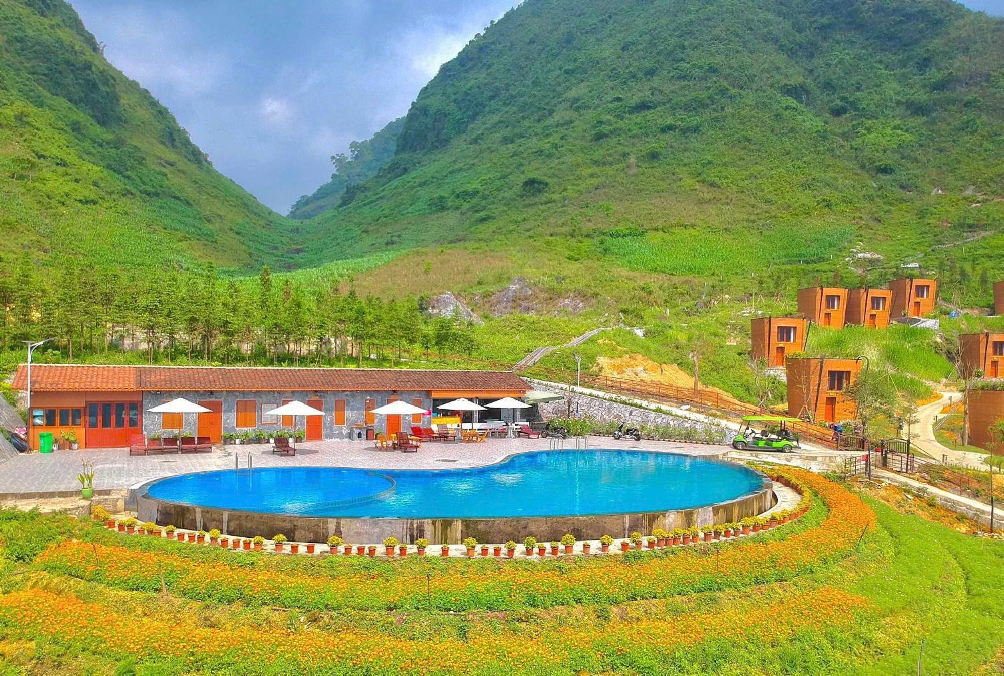 H'mong Village Resort 4*