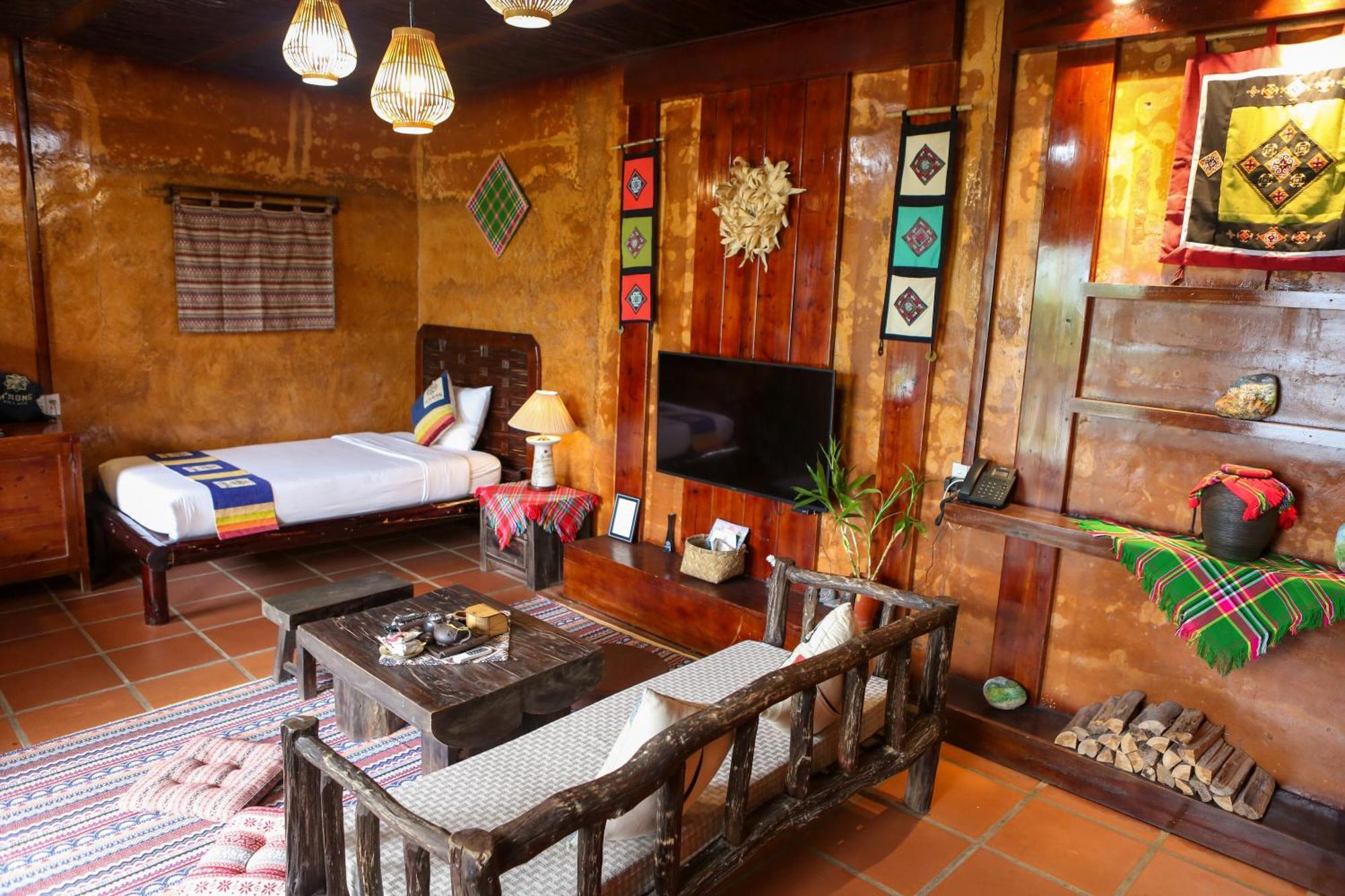 Resort H'mong Village