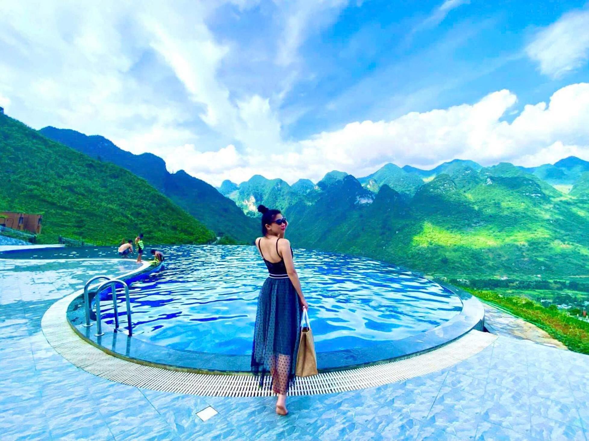H'mong Village 4*