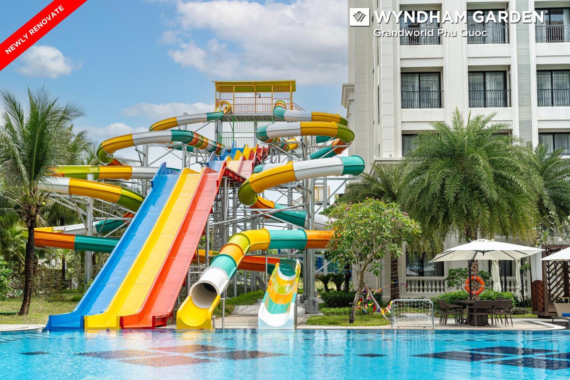 Wyndham Garden Grandworld Hotel 4*