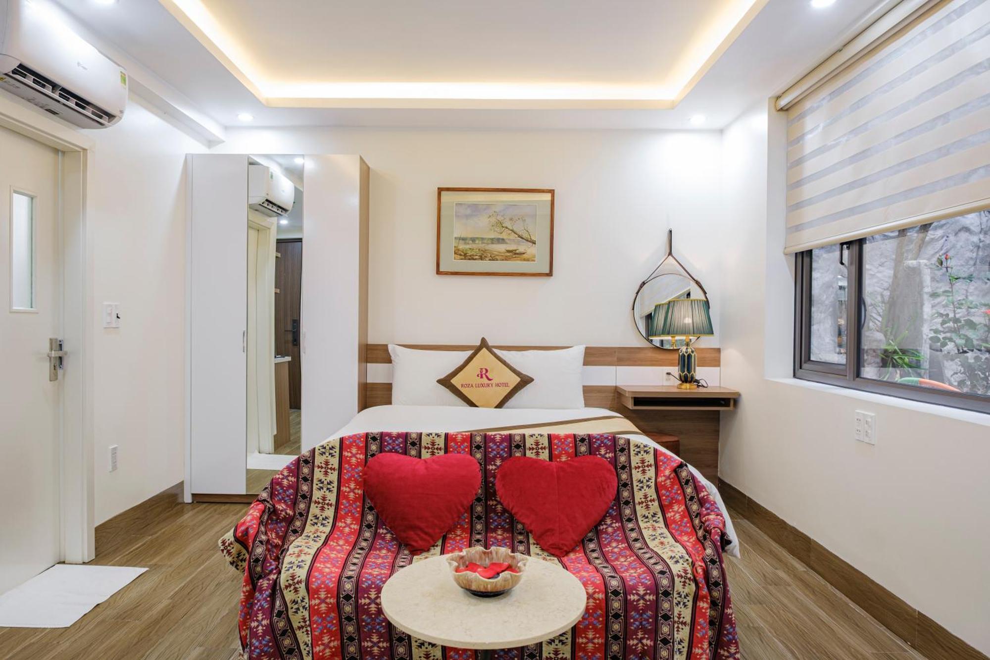 Cat Ba Roza Palace 3*