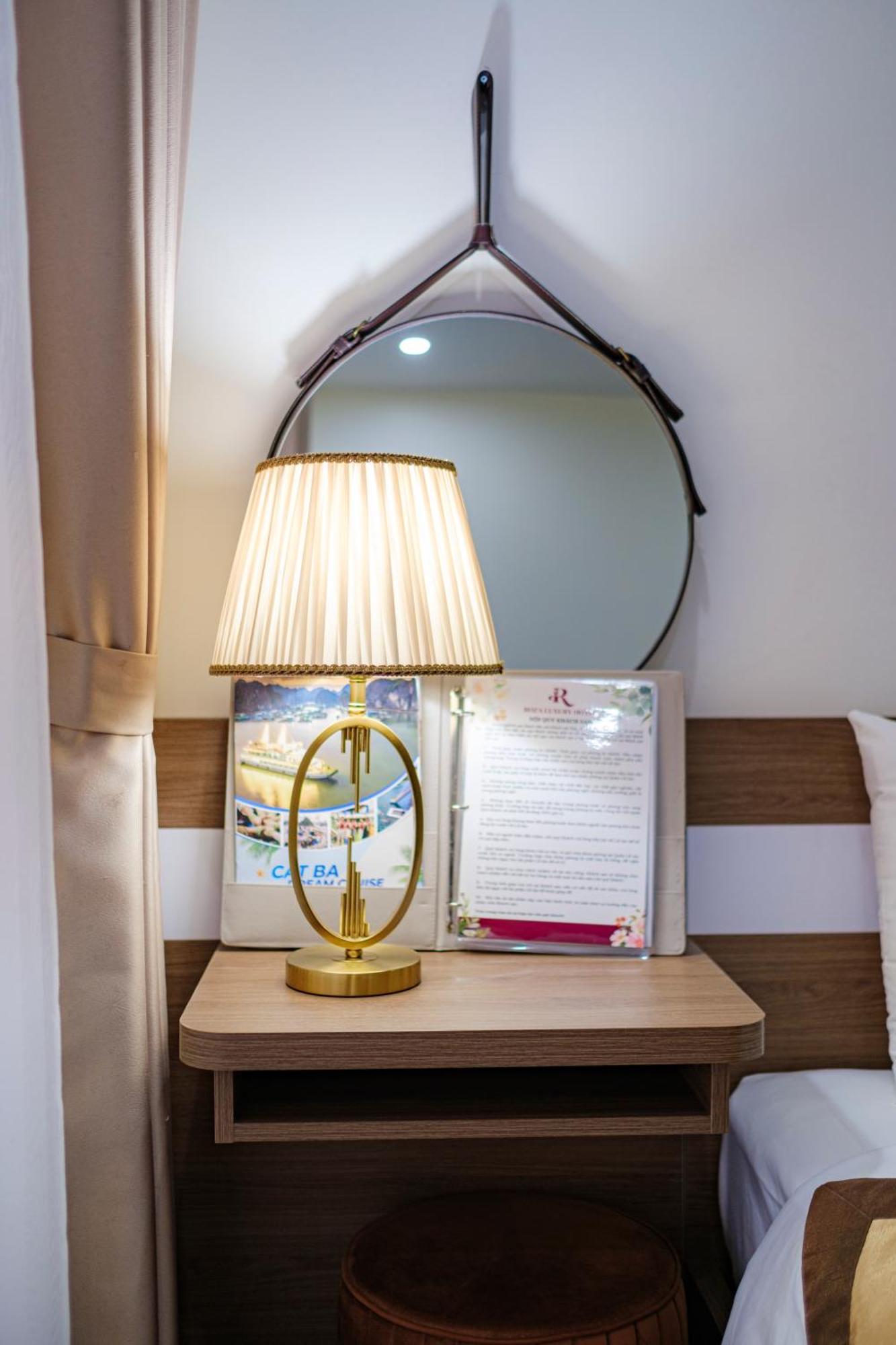 Cat Ba Roza Palace Hotel