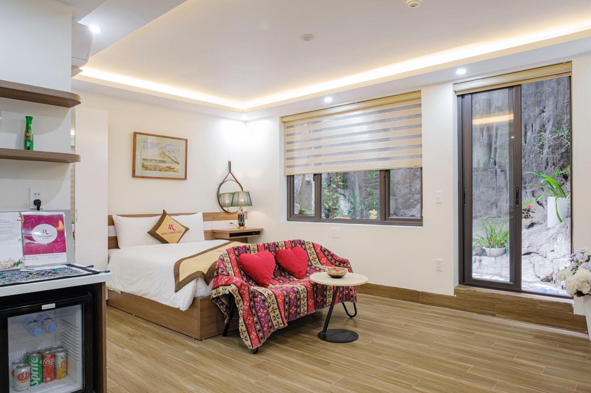 Hotel Cat Ba Roza Palace