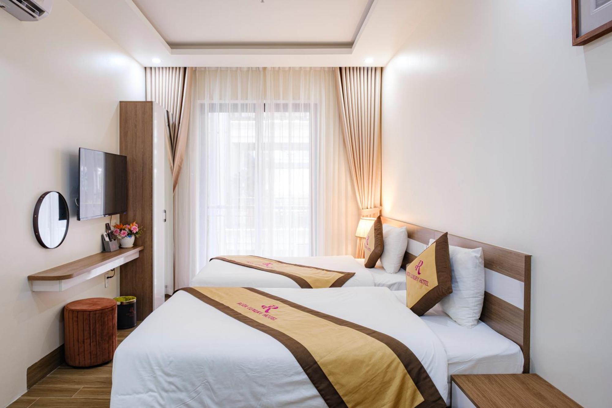 Cat Ba Roza Palace Hotel